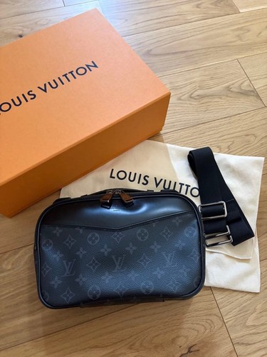 Auth louis vuitton monogram - louis,
