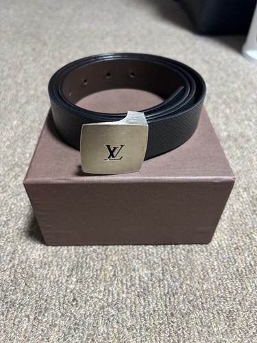 Louis vuitton taiga logo - vuitton,